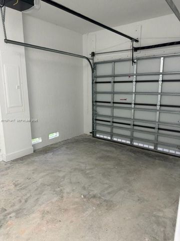 15814 SW 136th Way, Miami, FL 33196