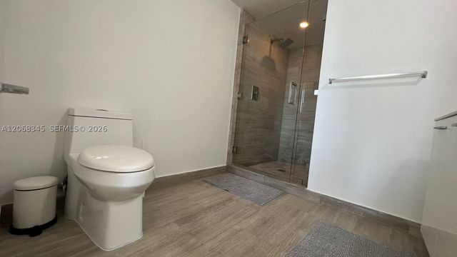 1300 Brickell Bay Dr 3400, Miami, FL 33131