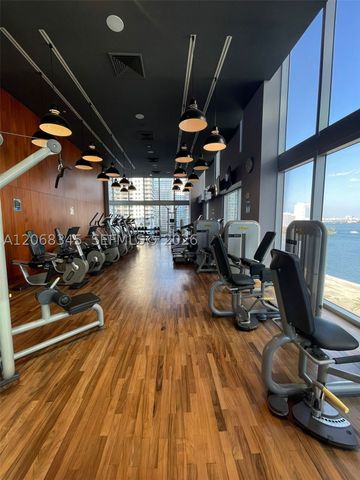 1300 Brickell Bay Dr 3400, Miami, FL 33131