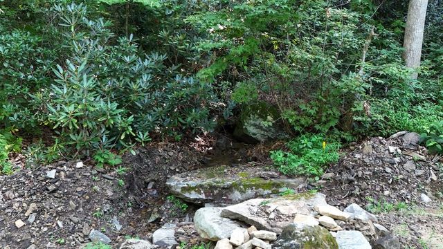 024 FURNITURE Drive, Hendersonville, NC 28792