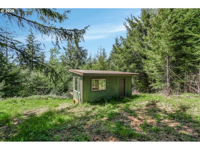 2495 SAMS CREEK Rd, Logsden, OR 97357