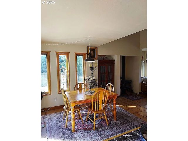 2495 SAMS CREEK Rd, Logsden, OR 97357