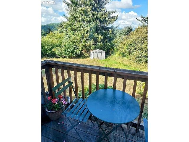 2495 SAMS CREEK Rd, Logsden, OR 97357