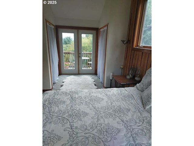 2495 SAMS CREEK Rd, Logsden, OR 97357