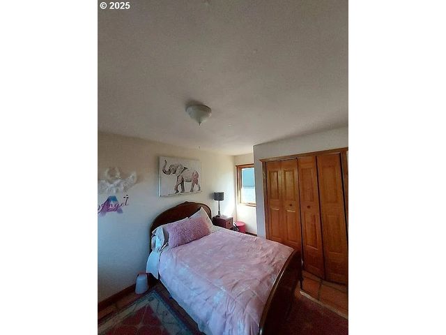 2495 SAMS CREEK Rd, Logsden, OR 97357