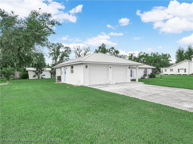 225 Pennsylvania Avenue, Wauchula, FL 33873