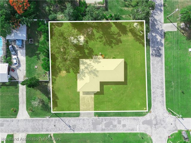 225 Pennsylvania Avenue, Wauchula, FL 33873