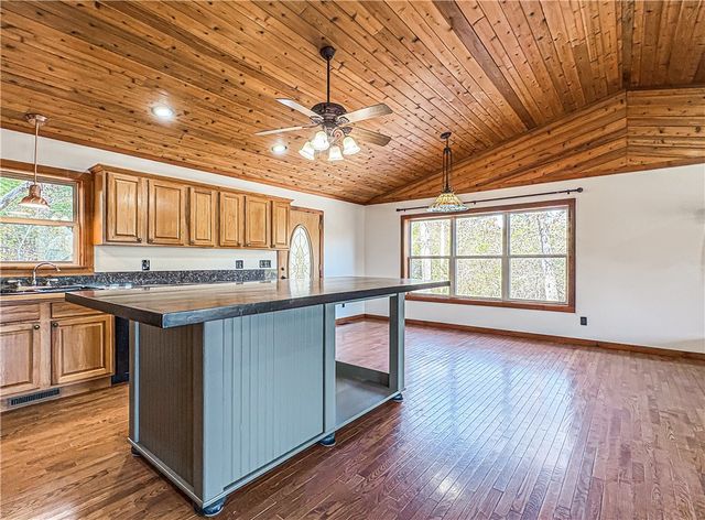 1113 Thousand Oaks Drive, Yellville, AR 72687