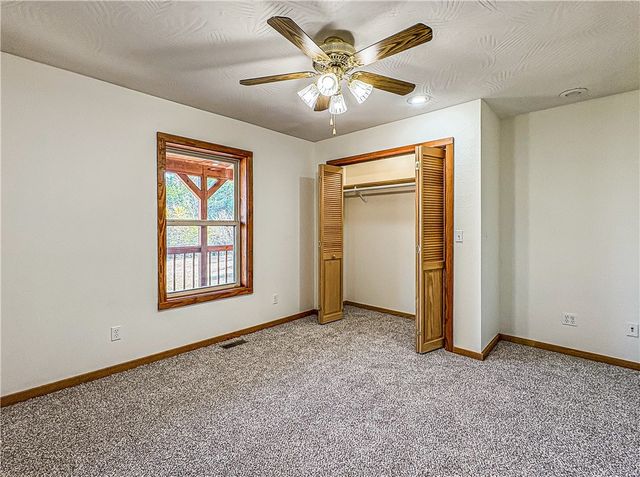 1113 Thousand Oaks Drive, Yellville, AR 72687