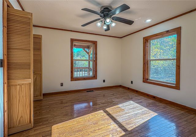 1113 Thousand Oaks Drive, Yellville, AR 72687