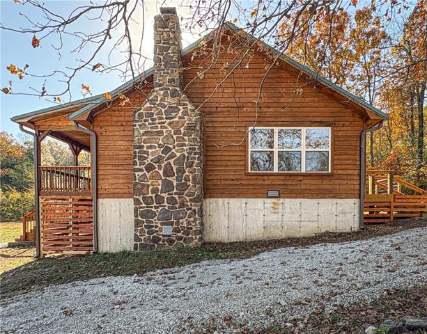 1113 Thousand Oaks Drive, Yellville, AR 72687