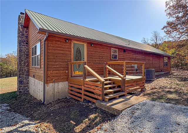 1113 Thousand Oaks Drive, Yellville, AR 72687