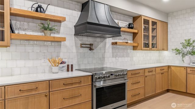 17805 121st Street SE, Snohomish, WA 98290