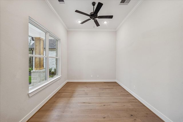 688 Lonestar Road, Huntsville, TX 77340