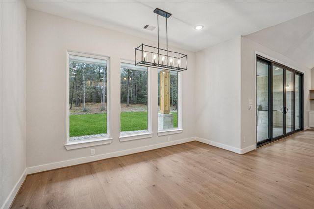 688 Lonestar Road, Huntsville, TX 77340