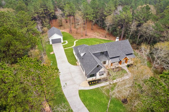 688 Lonestar Road, Huntsville, TX 77340