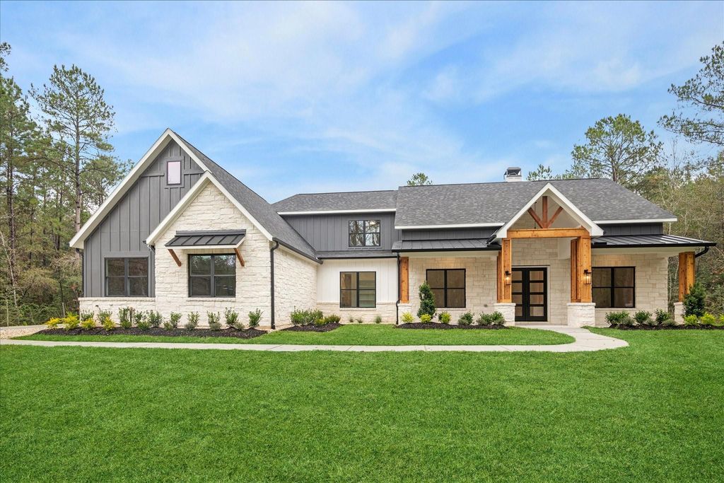 688 Lonestar Road, Huntsville, TX 77340