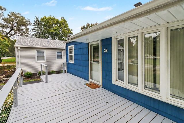 28 Kildare Avenue, Joliet, IL 60433