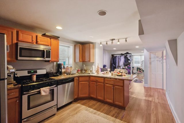 1707 N WASHTENAW Avenue, Chicago, IL 60647