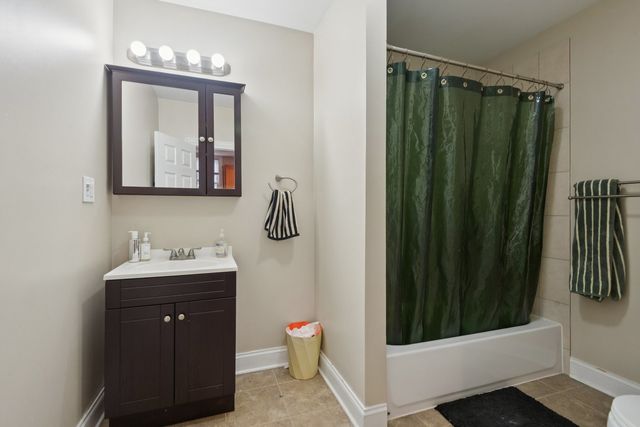 1707 N WASHTENAW Avenue, Chicago, IL 60647