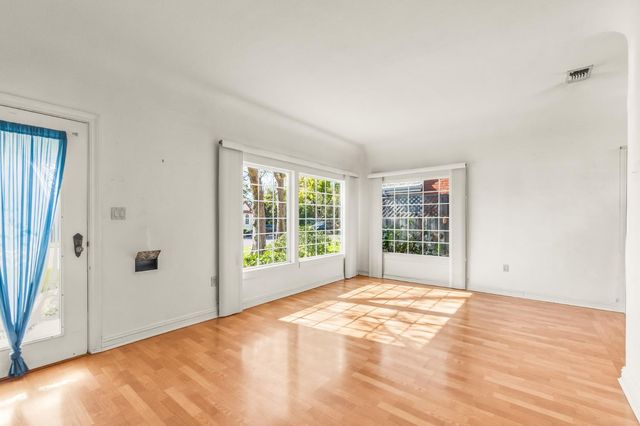 512 Encinal Ave, Roseville, CA 95678