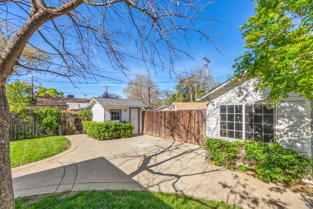 512 Encinal Ave, Roseville, CA 95678