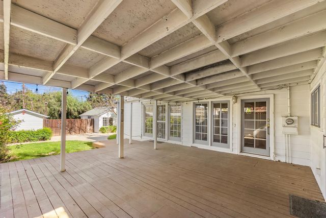 512 Encinal Ave, Roseville, CA 95678