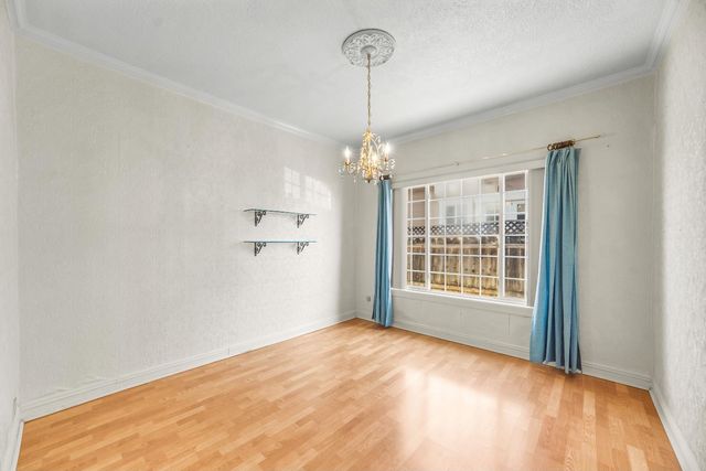 512 Encinal Ave, Roseville, CA 95678