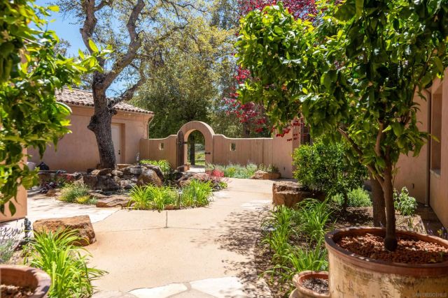 23835 Viejas Grade Rd, Descanso, CA 91916