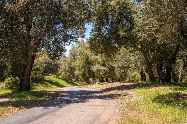 23835 Viejas Grade Rd, Descanso, CA 91916