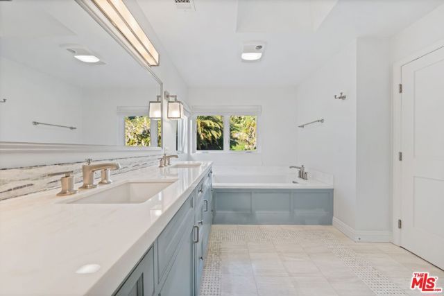 16907 Dulce Ynez Lane, Pacific Palisades (los Angeles), CA 90272