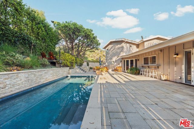 16907 Dulce Ynez Lane, Pacific Palisades (los Angeles), CA 90272