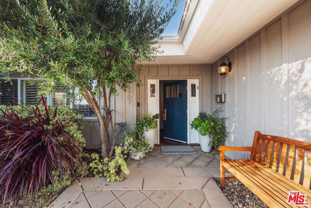 16907 Dulce Ynez Lane, Pacific Palisades (los Angeles), CA 90272