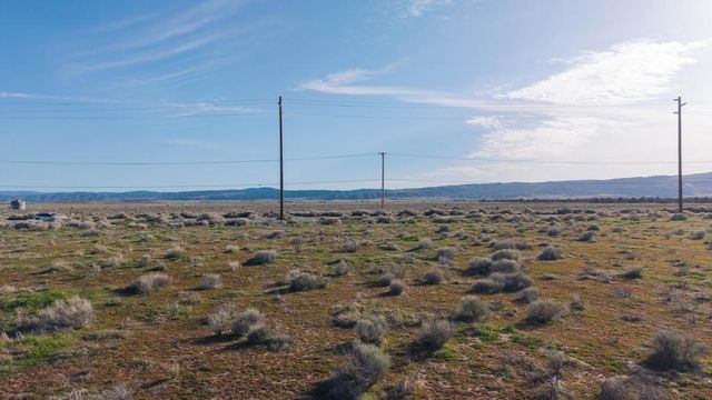 217 Ave D Pav 175 Stw N, Fairmont, CA 93536