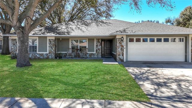 129 EVERGREEN DRIVE, Auburndale, FL 33823