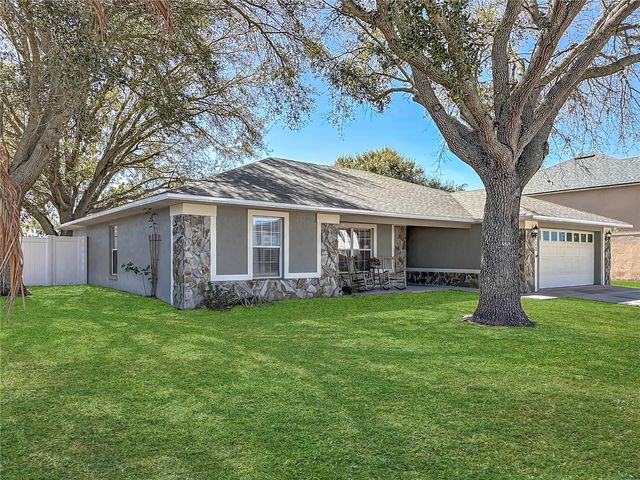 129 EVERGREEN DRIVE, Auburndale, FL 33823