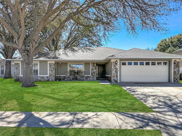 129 EVERGREEN DRIVE, Auburndale, FL 33823