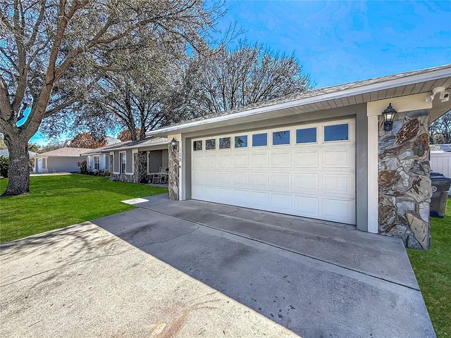 129 EVERGREEN DRIVE, Auburndale, FL 33823