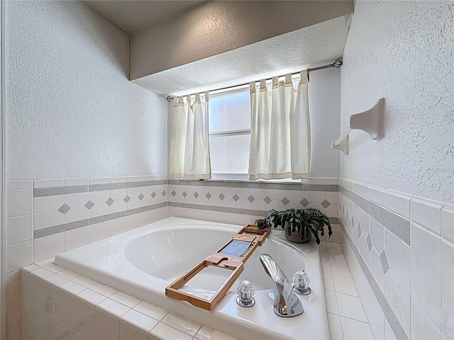 129 EVERGREEN DRIVE, Auburndale, FL 33823