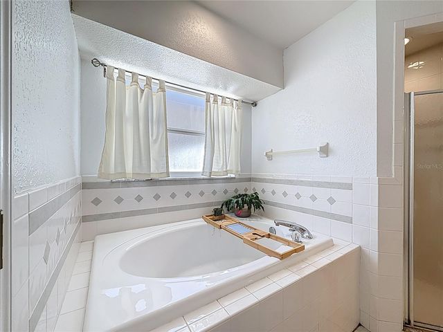 129 EVERGREEN DRIVE, Auburndale, FL 33823