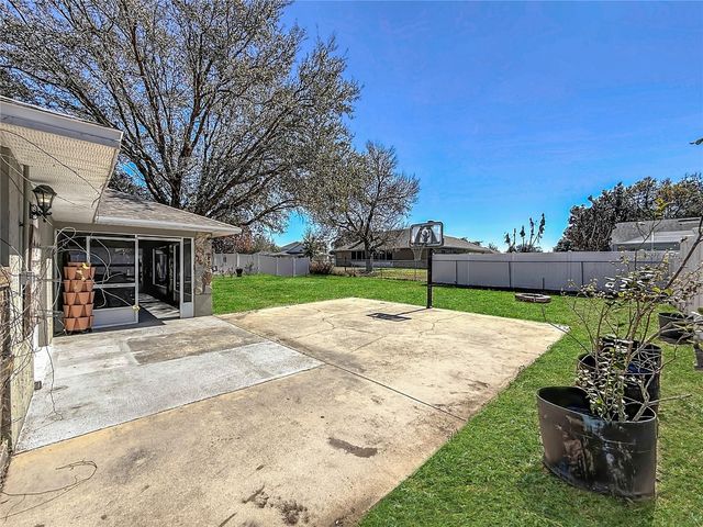 129 EVERGREEN DRIVE, Auburndale, FL 33823