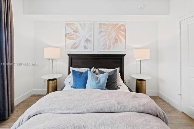 3991 NW 82nd Ave 1-212, Cooper City, FL 33024