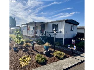 1225 W 10TH Ave #26, Junction City, OR 97448