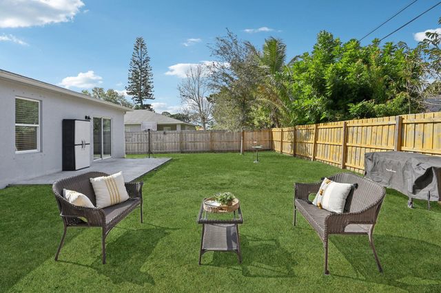 1561 SW Latshaw Avenue, Port St. Lucie, Port St Lucie, FL 34953