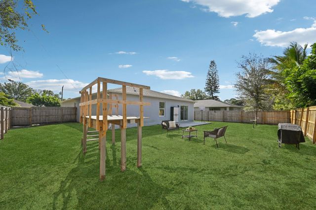 1561 SW Latshaw Avenue, Port St. Lucie, Port St Lucie, FL 34953