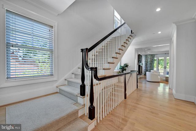 6517 BARNABY ST NW, Washington, DC 20015