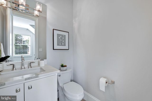 6517 BARNABY ST NW, Washington, DC 20015
