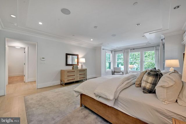 6517 BARNABY ST NW, Washington, DC 20015