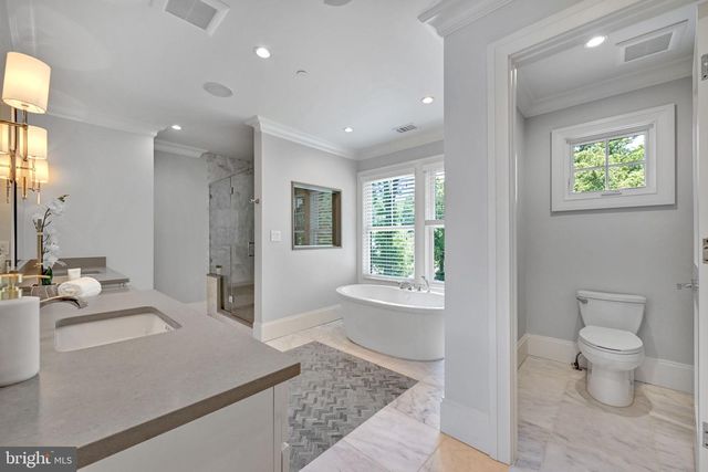 6517 BARNABY ST NW, Washington, DC 20015