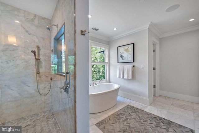 6517 BARNABY ST NW, Washington, DC 20015